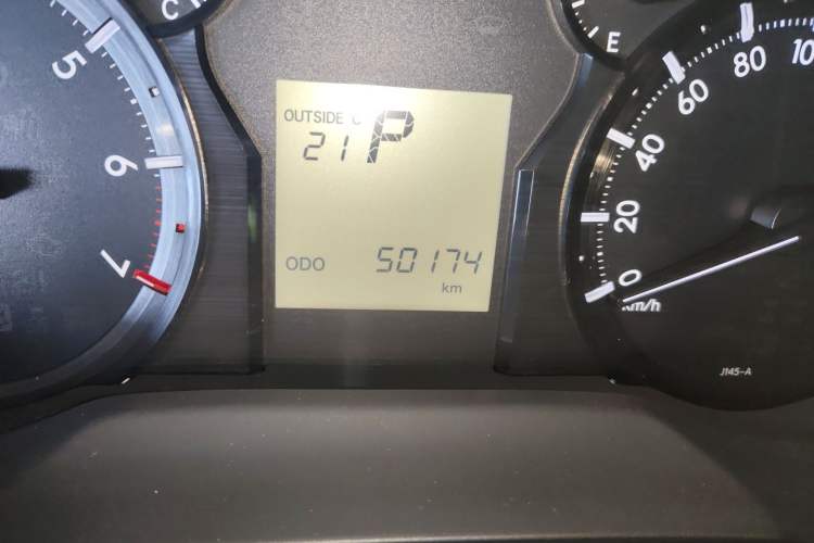 Used Toyota Prado 2018 3.5L Automatic TX Odometer Close Up