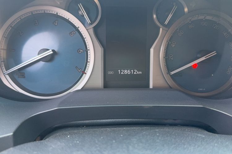Used Toyota Prado 2018 3.5L Automatic TX-L NAVI with Rear-Mounted Spare Tire Odometer Close Up