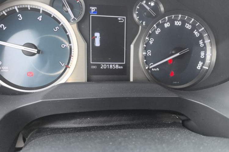 Used Toyota Prado 2018 3.5L Automatic TX-L NAVI with Rear-Mounted Spare Tire Odometer Close Up