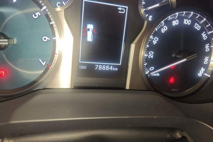 Used Toyota Prado 2018 3.5L Automatic TX-L Odometer Close Up