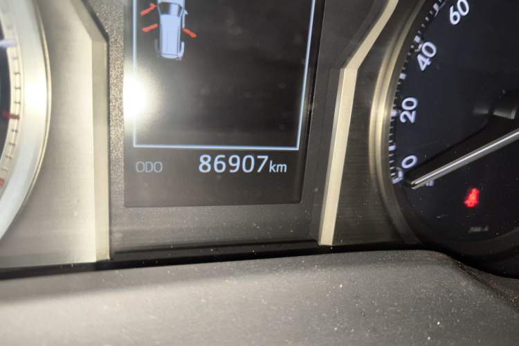 Used Toyota Prado 2018 3.5L Automatic TX-L Odometer Close Up