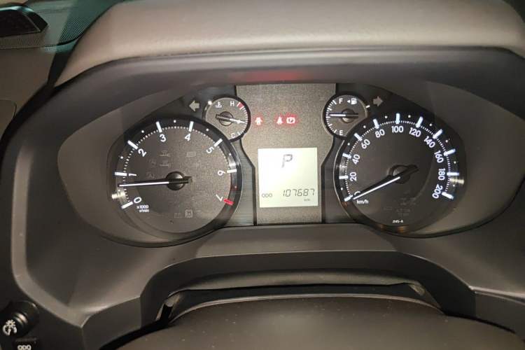 Used Toyota Prado 2018 3.5L Automatic TX Odometer Close Up
