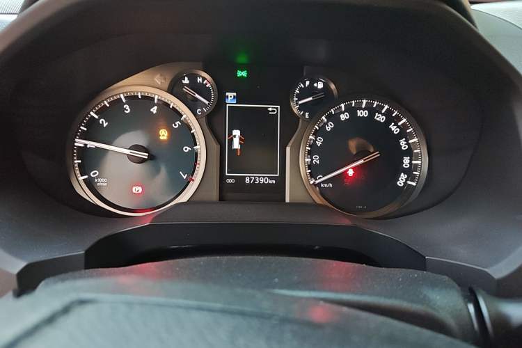 Used Toyota Prado 2018 3.5L Automatic TX-L NAVI Odometer Close Up