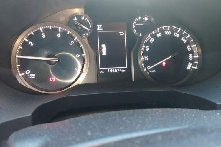 Used Toyota Prado 2018 3.5L Automatic TX-L NAVI with Rear-Mounted Spare Tire Odometer Close Up