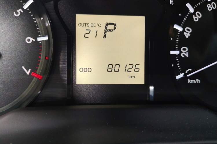Used Toyota Prado 2018 3.5L Automatic TX Odometer Close Up