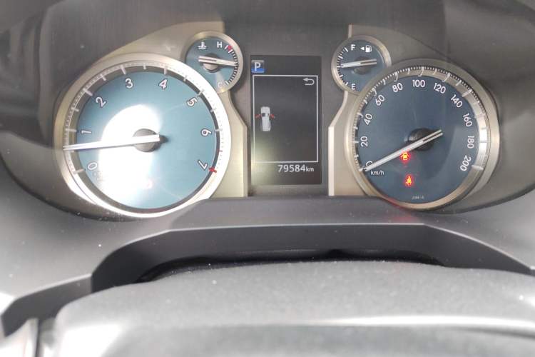 Used Toyota Prado 2018 3.5L Automatic TX-L Odometer Close Up