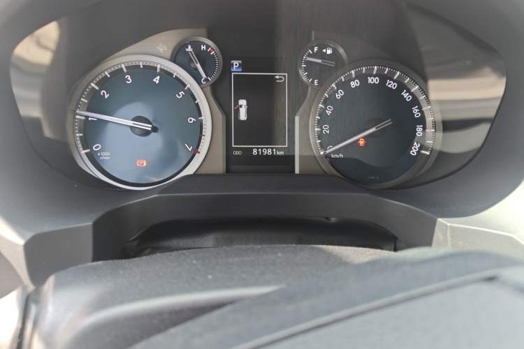Used Toyota Prado 2018 3.5L Automatic TX-L with Rear-Mounted Spare Tire Odometer Close Up