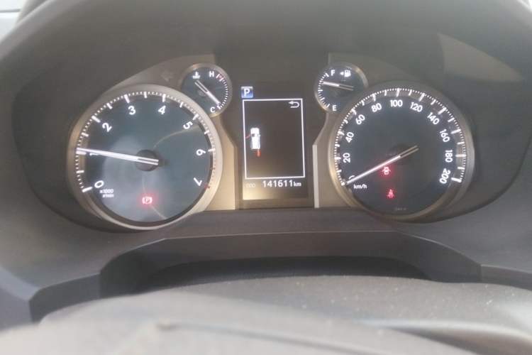 Used Toyota Prado 2018 3.5L Automatic TX-L Odometer Close Up