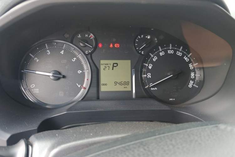 Used Toyota Prado 2018 3.5L Automatic TX Odometer Close Up