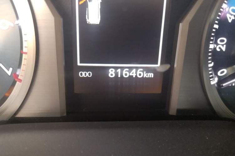 Used Toyota Prado 2018 3.5L Automatic TX-L Odometer Close Up