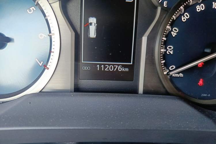 Used Toyota Prado 2018 3.5L Automatic TX-L NAVI with Rear-Mounted Spare Tire Odometer Close Up