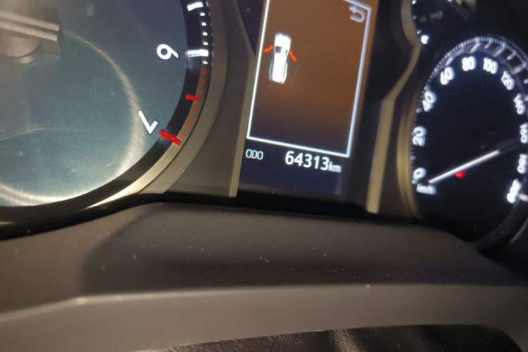 Used Toyota Prado 2018 3.5L Automatic TX-L Odometer Close Up