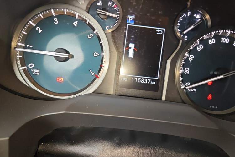 Used Toyota Prado 2018 3.5L Automatic TX-L with Rear-Mounted Spare Tire Odometer Close Up