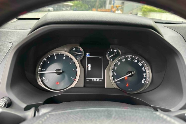 Used Toyota Prado 2018 3.5L Automatic TX-L Odometer Close Up