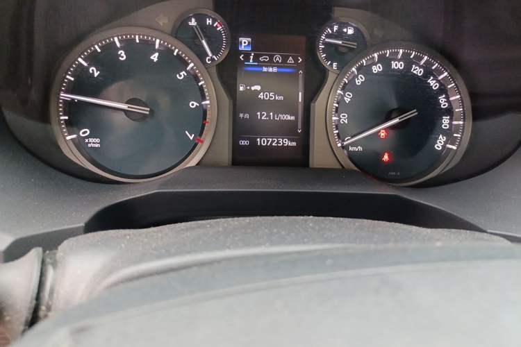 Used Toyota Prado 2018 3.5L Automatic TX-L with Rear-Mounted Spare Tire Odometer Close Up
