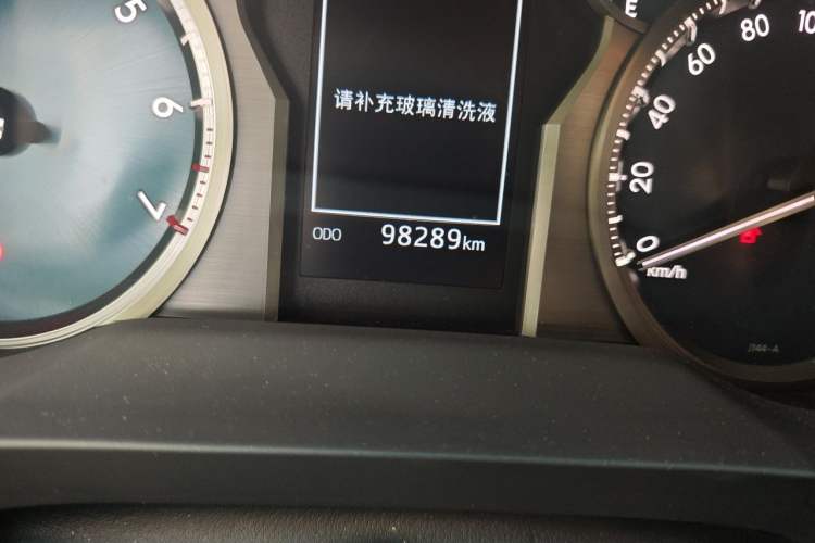 Used Toyota Prado 2018 3.5L Automatic TX-L Odometer Close Up