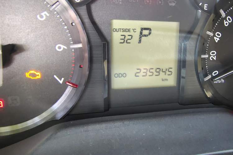Used Toyota Prado 2018 3.5L Automatic TX Odometer Close Up