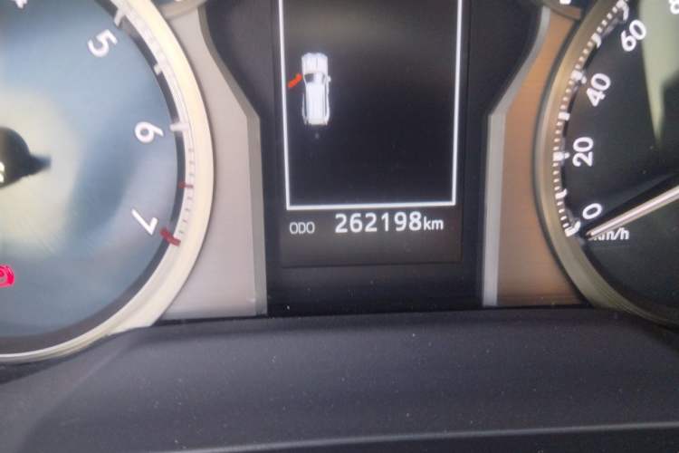 Used Toyota Prado 2018 3.5L Automatic TX-L Odometer Close Up