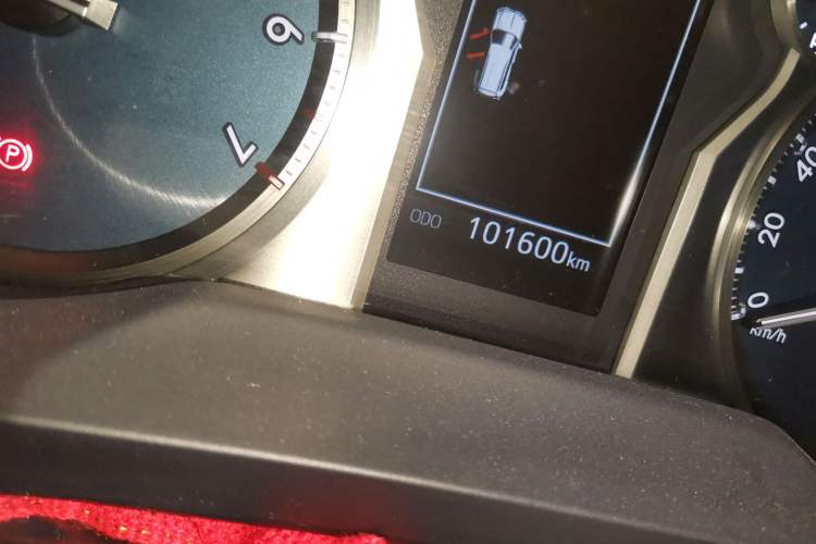 Used Toyota Prado 2018 3.5L Automatic TX-L Odometer Close Up