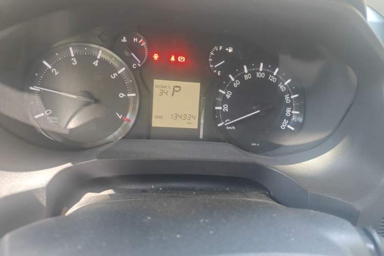 Used Toyota Prado 2018 3.5L Automatic TX Odometer Close Up
