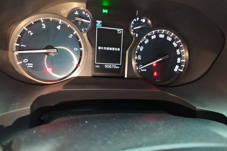 Used Toyota Prado 2018 3.5L Automatic TX-L Odometer Close Up