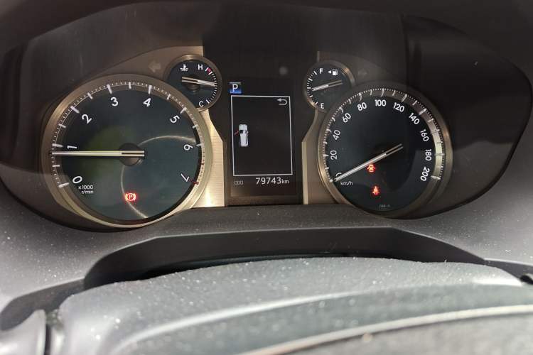Used Toyota Prado 2018 3.5L Automatic TX-L Odometer Close Up