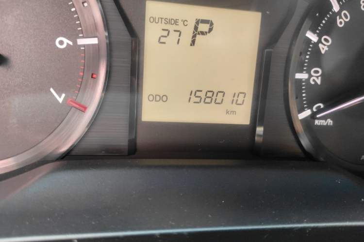 Used Toyota Prado 2018 3.5L Automatic TX Odometer Close Up
