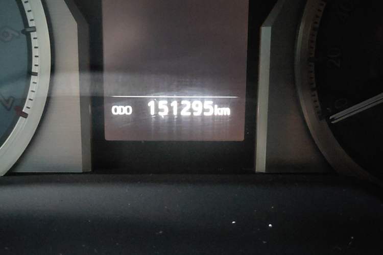Used Toyota Prado 2018 3.5L Automatic TX-L Odometer Close Up