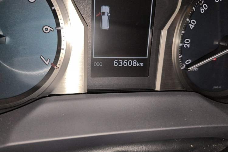 Used Toyota Prado 2018 3.5L Automatic TX-L Odometer Close Up