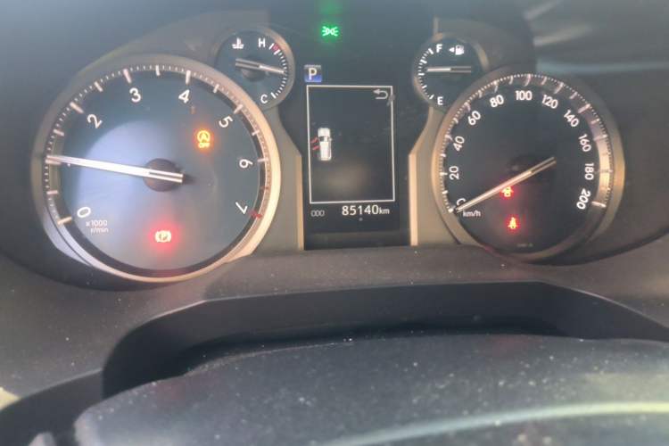 Used Toyota Prado 2018 3.5L Automatic TX-L NAVI with Rear-Mounted Spare Tire Odometer Close Up