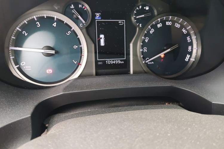 Used Toyota Prado 2018 3.5L Automatic TX-L NAVI with Rear-Mounted Spare Tire Odometer Close Up
