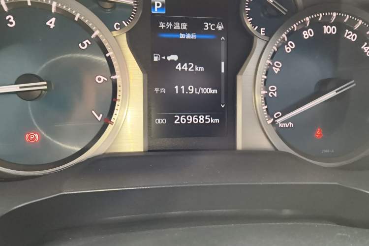 Used Toyota Prado 2018 3.5L Automatic TX-L with Rear-Mounted Spare Tire Odometer Close Up