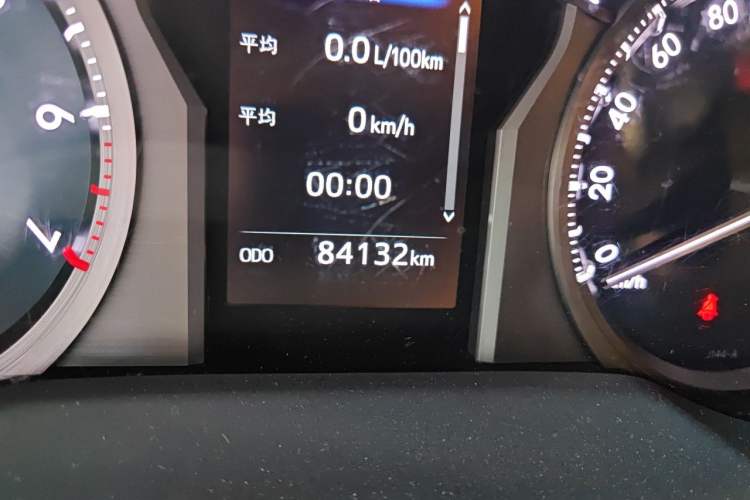 Used Toyota Prado 2018 3.5L Automatic TX-L with Rear-Mounted Spare Tire Odometer Close Up