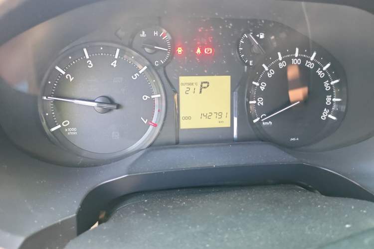 Used Toyota Prado 2018 3.5L Automatic TX Odometer Close Up