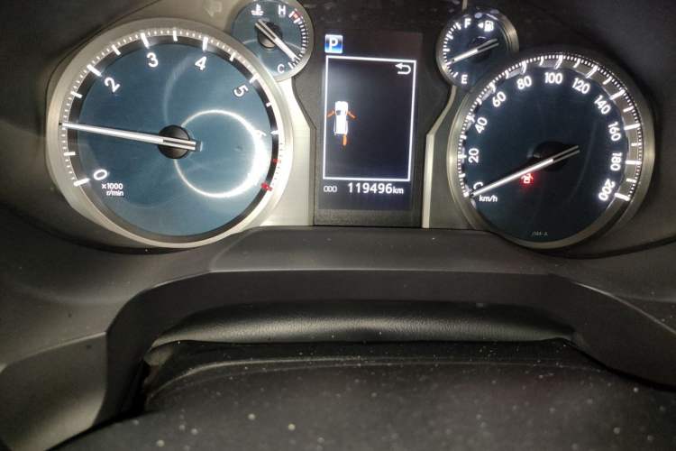Used Toyota Prado 2018 3.5L Automatic TX-L Odometer Close Up