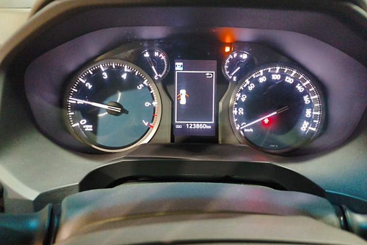 Used Toyota Prado 2018 3.5L Automatic TX-L NAVI with Rear-Mounted Spare Tire Odometer Close Up