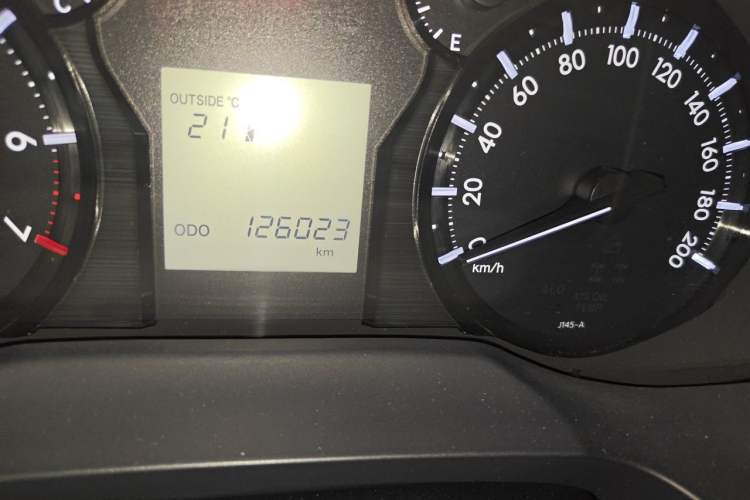 Used Toyota Prado 2018 3.5L Automatic TX-L Odometer Close Up