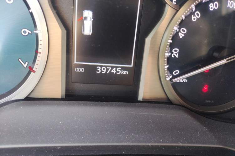 Used Toyota Prado 2018 3.5L Automatic TX Odometer Close Up