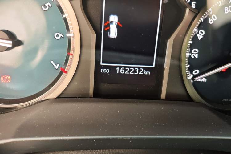 Used Toyota Prado 2018 3.5L Automatic TX-L with Rear-Mounted Spare Tire Odometer Close Up