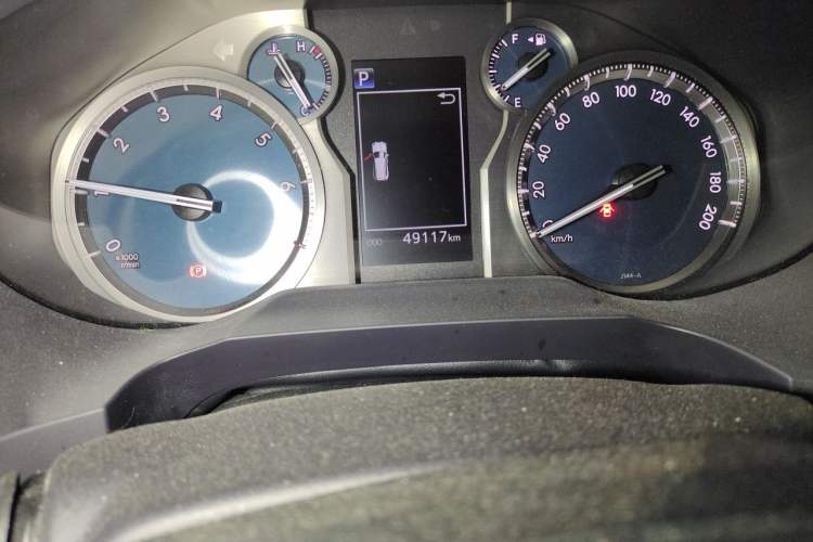 Used Toyota Prado 2018 3.5L Automatic TX-L with Rear-Mounted Spare Tire Odometer Close Up