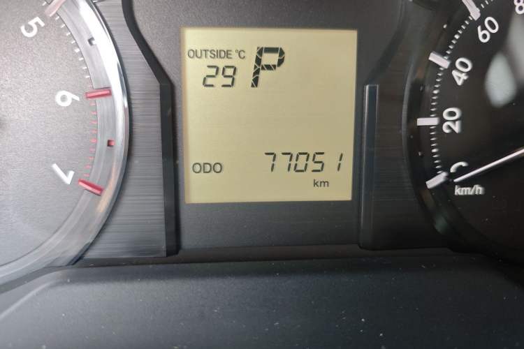 Used Toyota Prado 2018 4.0L TXL Nine Airbags External Mount – Middle East Version Odometer Close Up