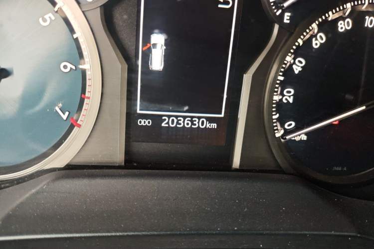 Used Toyota Prado 2018 3.5L Automatic TX-L NAVI Odometer Close Up