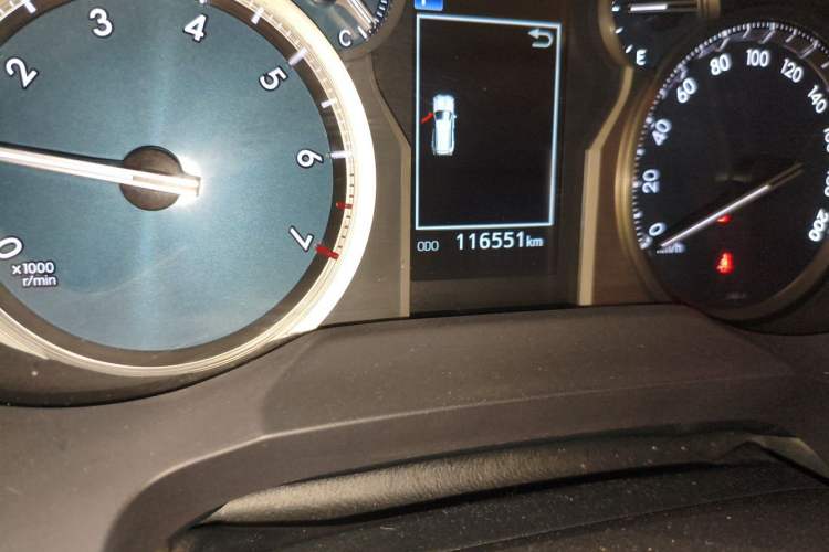 Used Toyota Prado 2018 3.5L Automatic TX-L Odometer Close Up