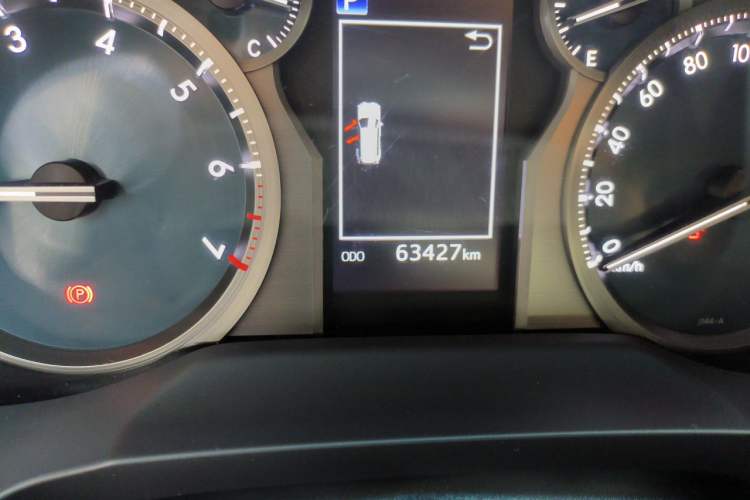 Used Toyota Prado 2018 3.5L Automatic TX-L NAVI with Rear-Mounted Spare Tire Odometer Close Up
