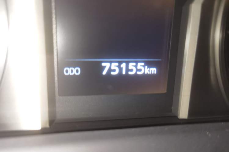 Used Toyota Prado 2018 3.5L Automatic TX-L Odometer Close Up