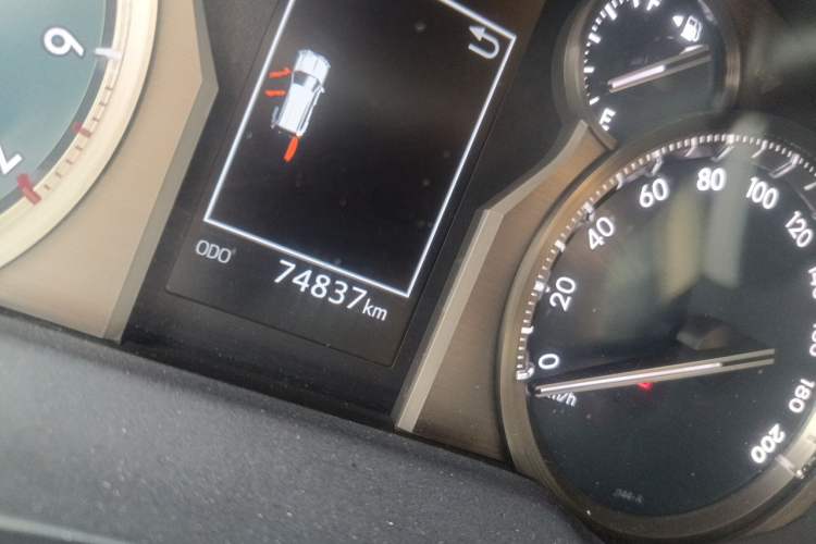 Used Toyota Prado 2018 3.5L Automatic TX-L with Rear-Mounted Spare Tire Odometer Close Up