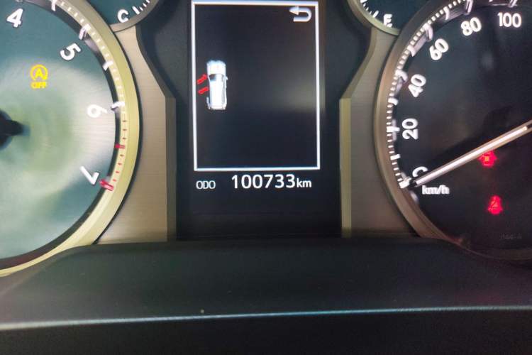 Used Toyota Prado 2018 3.5L Automatic TX-L NAVI with Rear-Mounted Spare Tire Odometer Close Up