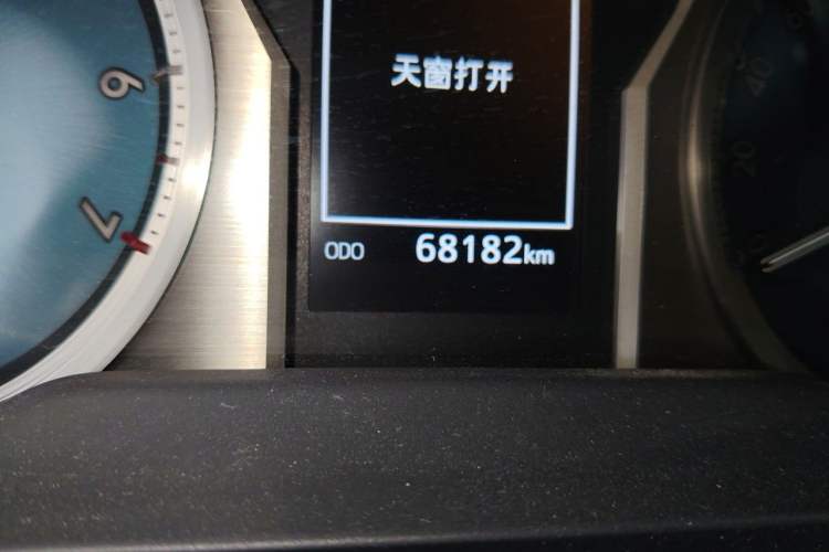 Used Toyota Prado 2018 3.5L Automatic TX-L with Rear-Mounted Spare Tire Odometer Close Up