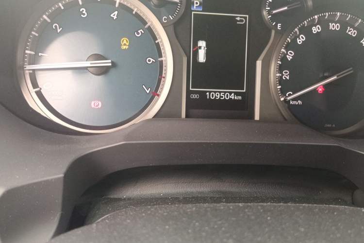 Used Toyota Prado 2018 3.5L Automatic TX-L NAVI with Rear-Mounted Spare Tire Odometer Close Up