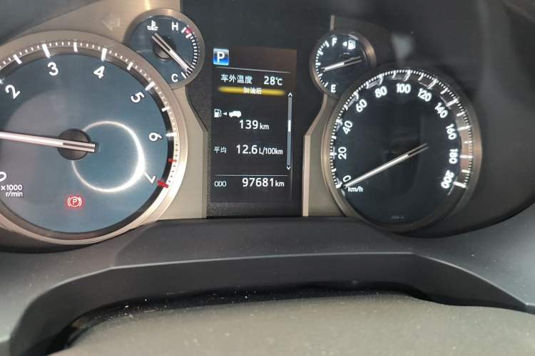 Used Toyota Prado 2018 3.5L Automatic TX-L with Rear-Mounted Spare Tire Odometer Close Up